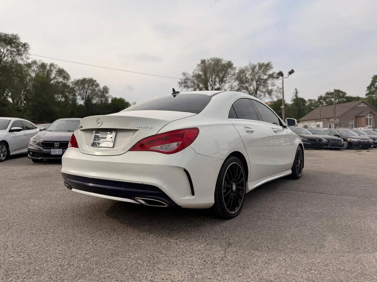 Mercedes-Benz CLA снимка Mercedes-Benz CLA