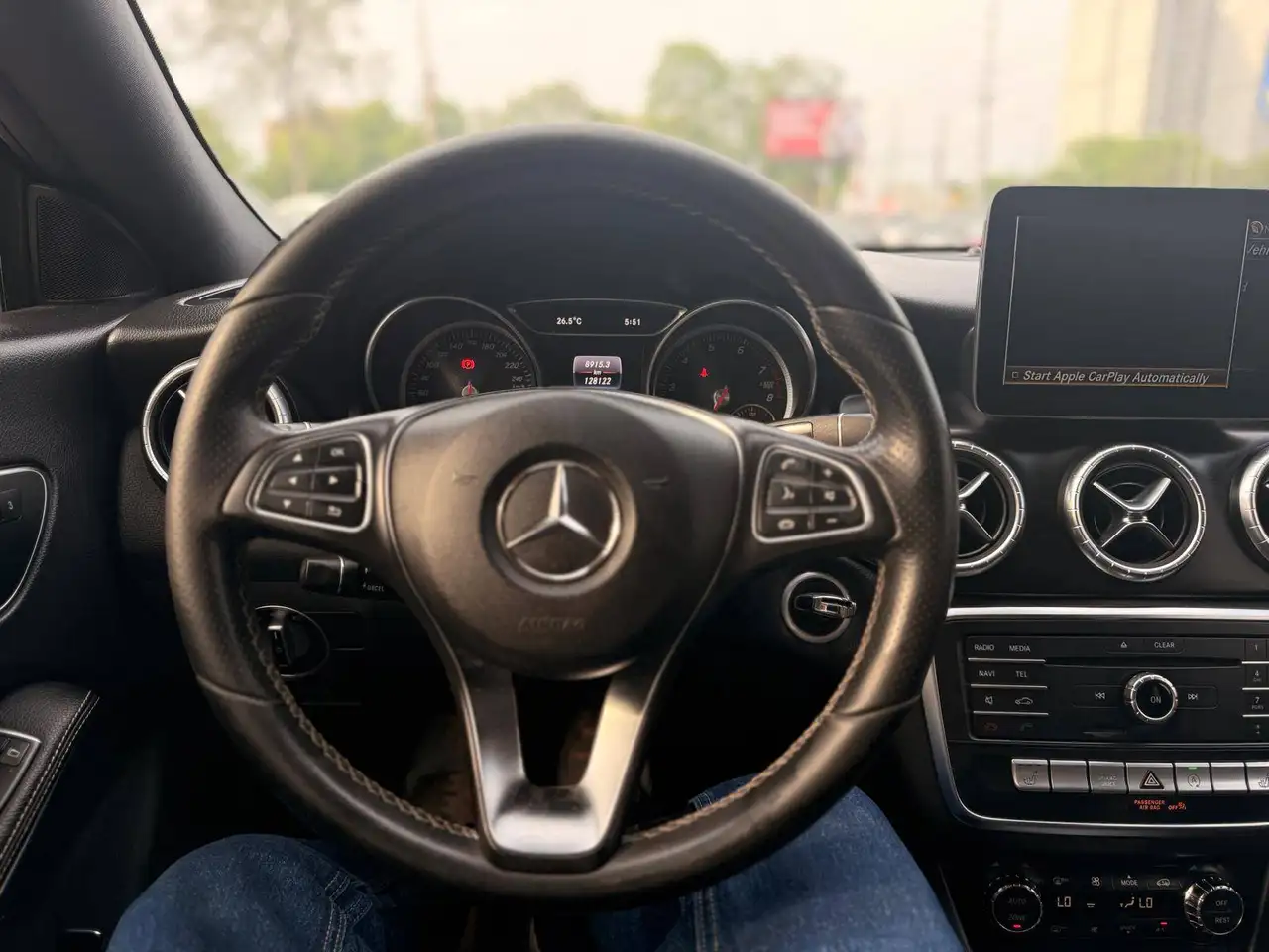 Mercedes-Benz CLA снимка Mercedes-Benz CLA