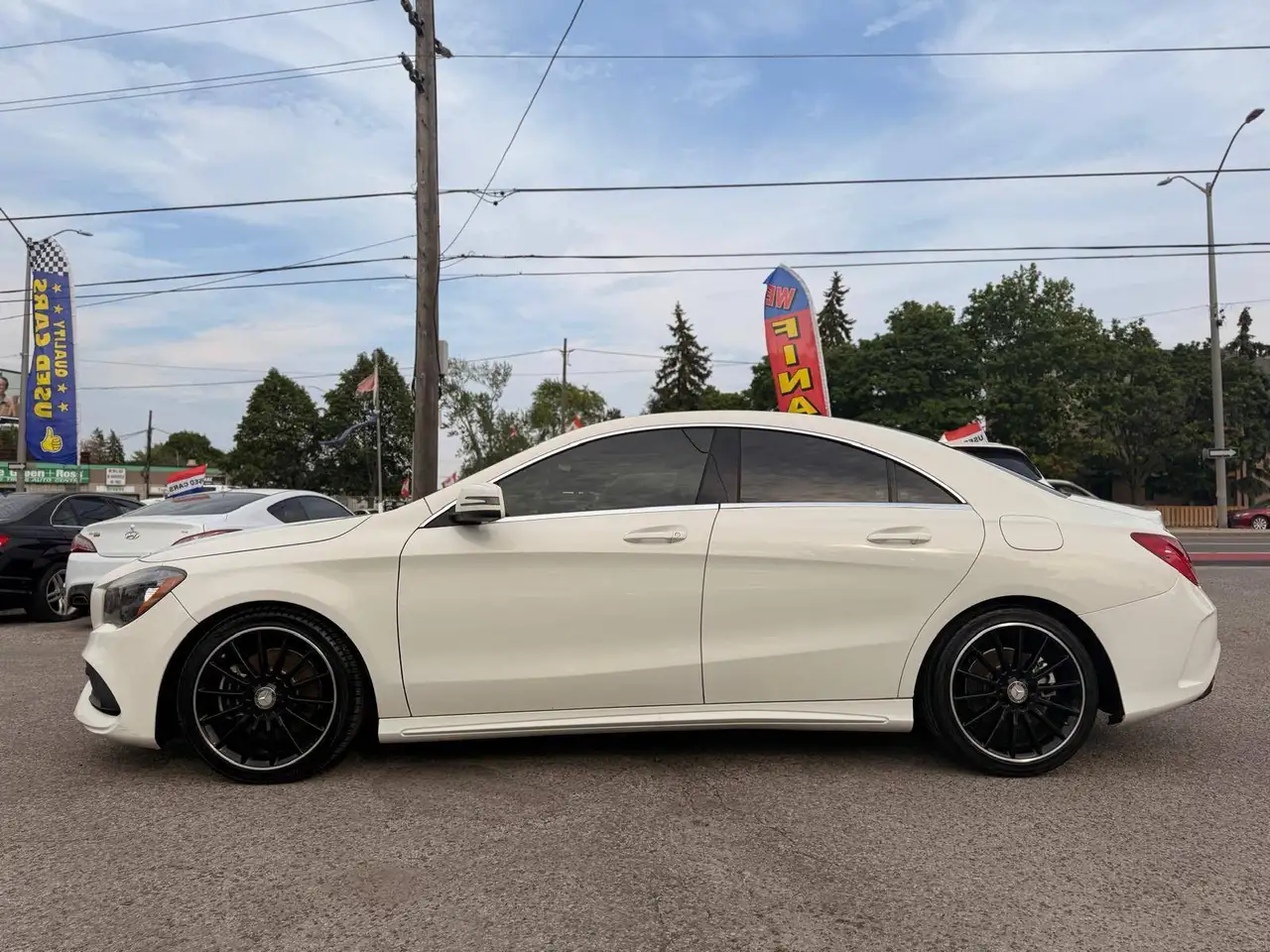 Mercedes-Benz CLA снимка Mercedes-Benz CLA