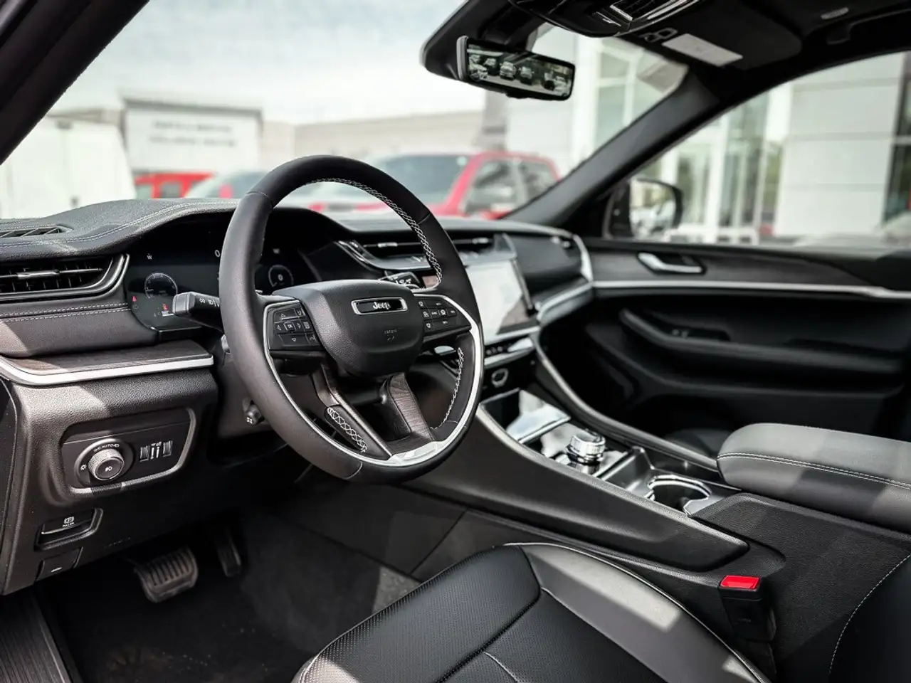 Jeep Grand Cherokee снимка Jeep Grand Cherokee
