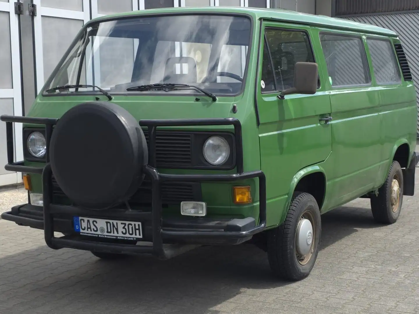 Volkswagen T3 Transporter/ Caravelle *Syncro* TÜV Neu !! TOP Grün - 1