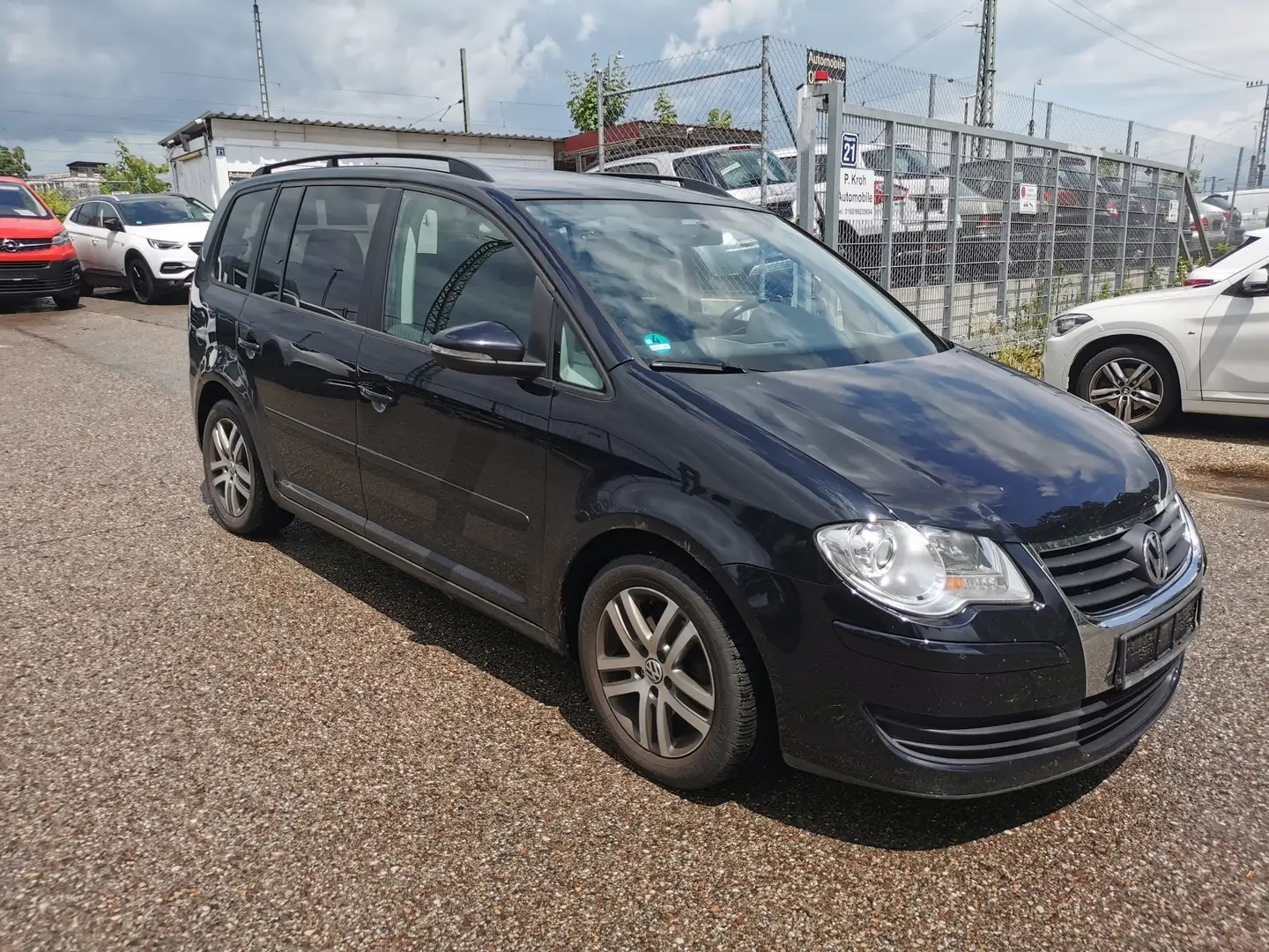 Volkswagen Touran 1.9 TDI DPF Blue Motion Freestyle Noir - 1