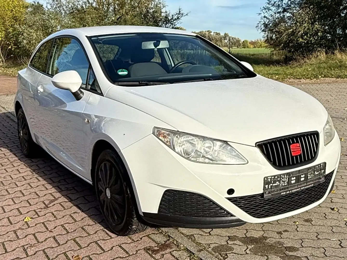 SEAT Ibiza Ibiza SC 1.2 12V Style Weiß - 2
