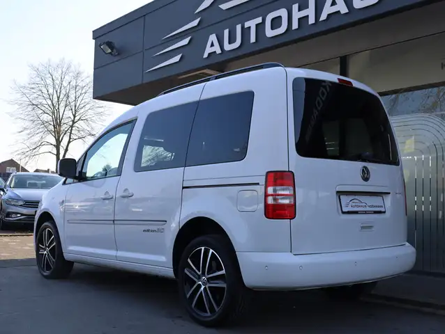 Volkswagen Caddy view 8