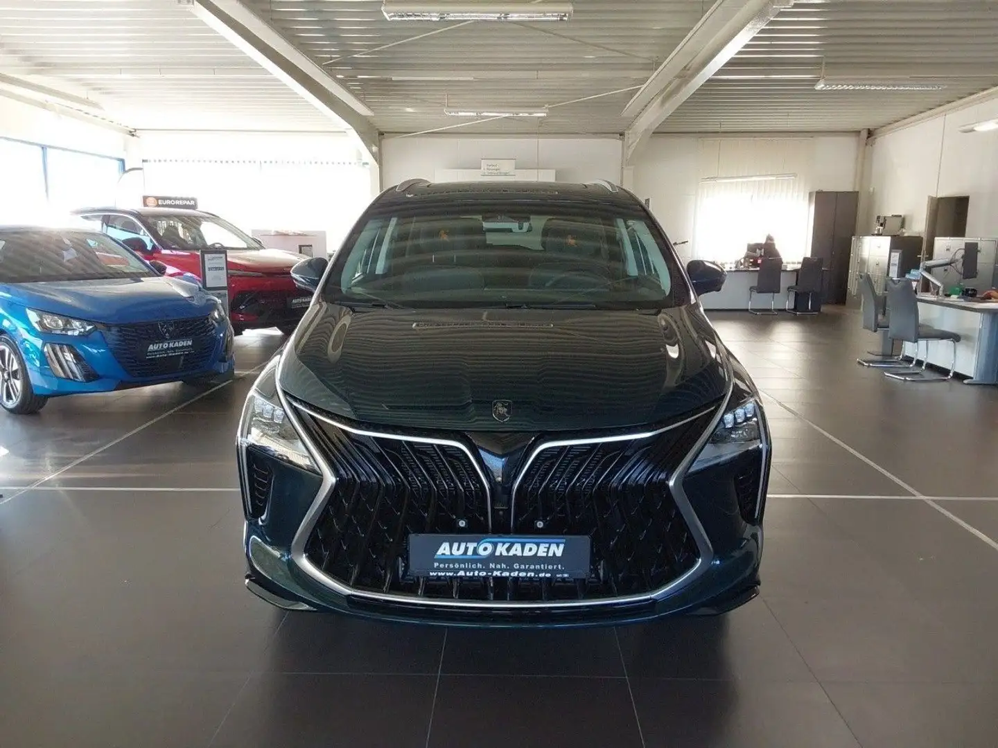 DFSK Forthing 4 7 Sitzer, Pano, SHZ Grün - 2