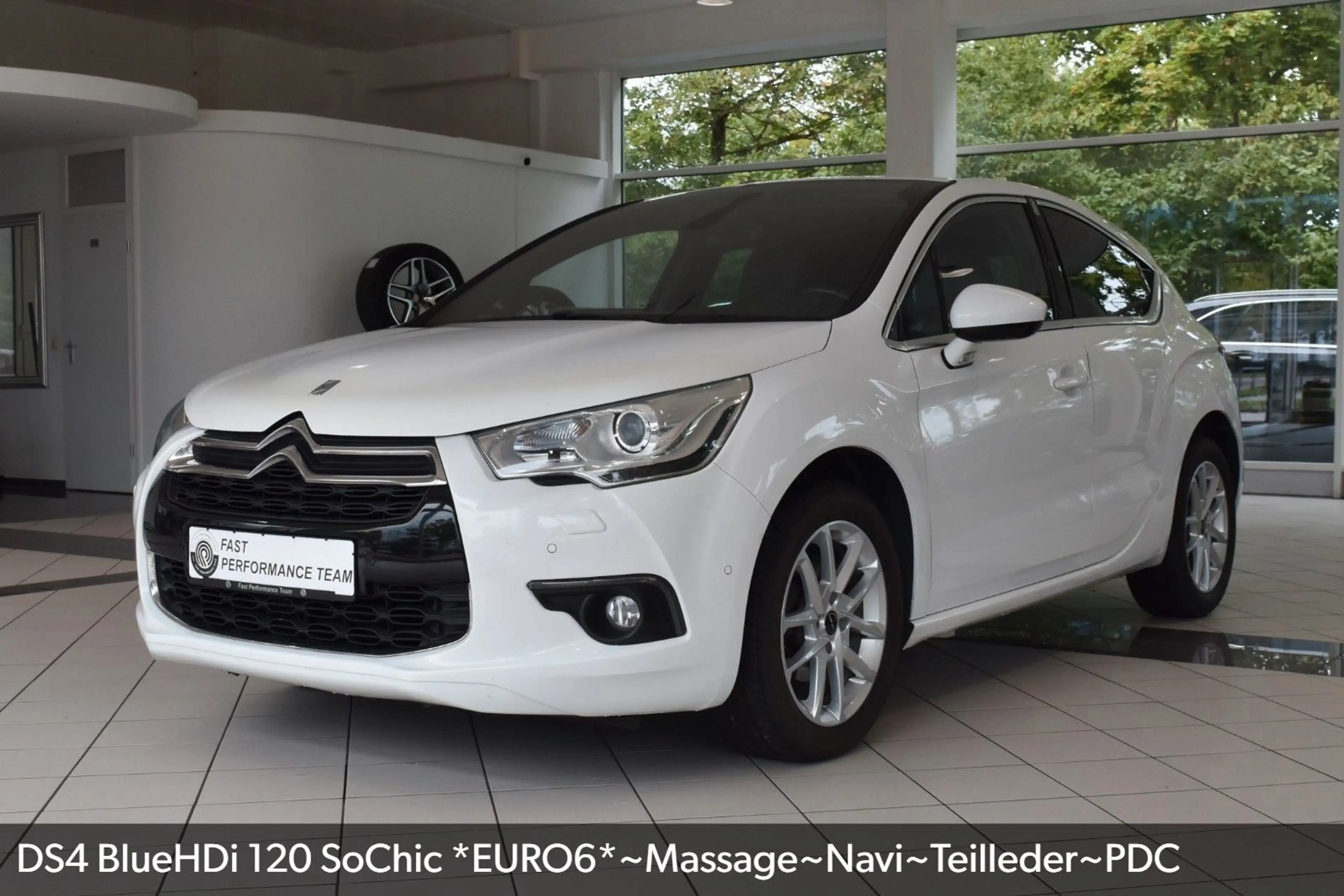 DS Automobiles DS 4 BlueHDi 120 SoChic *EURO6*~Mas.~Navi~T-Leder
