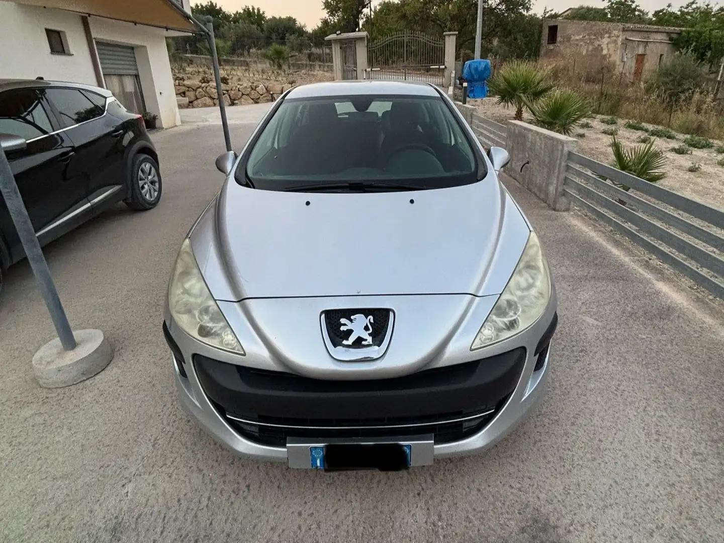 Peugeot 308 308 I 2011 5p 1.6 hdi 8v Business 93cv Grigio - 1