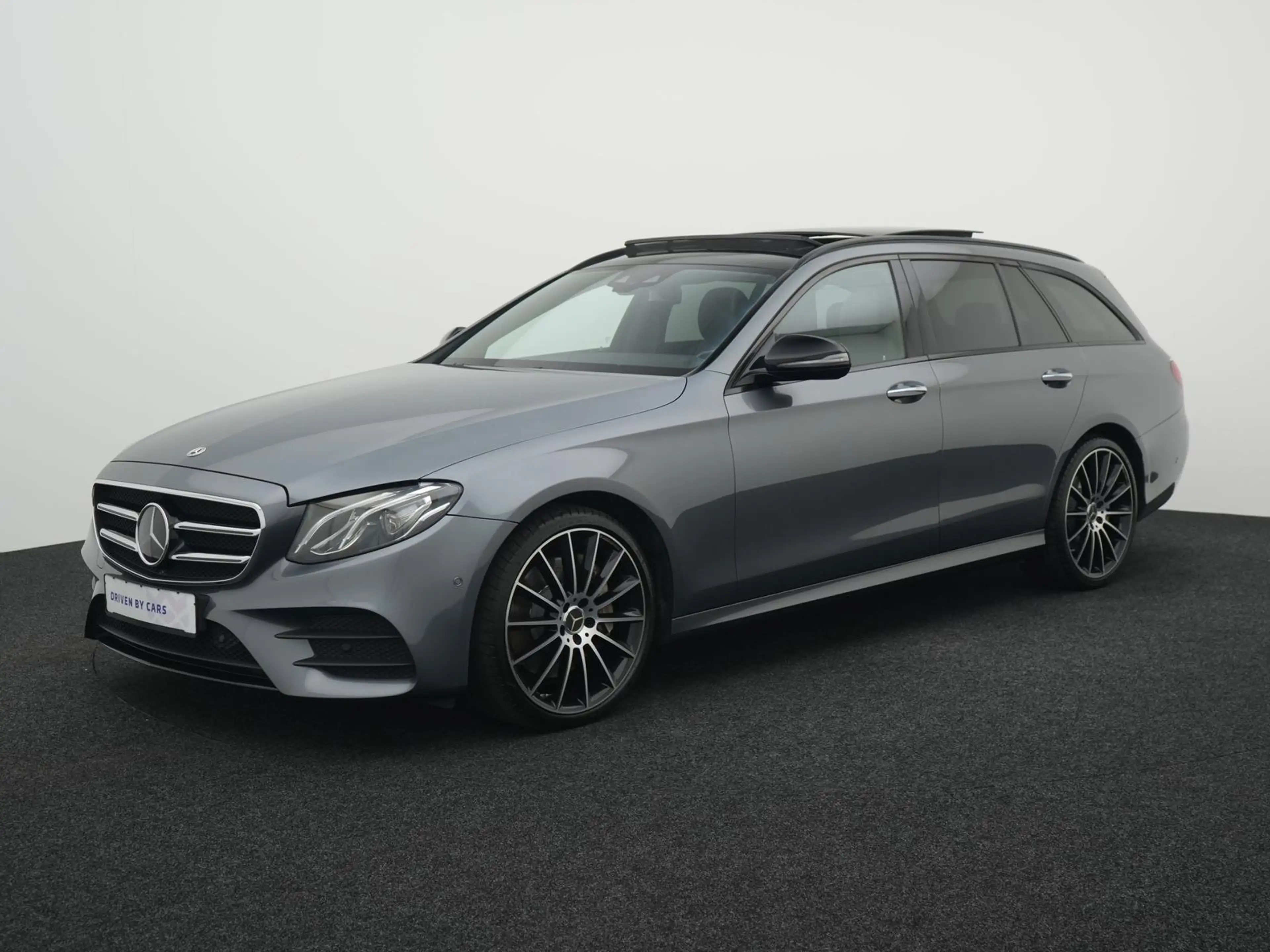 Mercedes-Benz E 400 AMG-Line,BURMESTER,PANO,LED,TEMPO,TOTW,AHK — photo 2