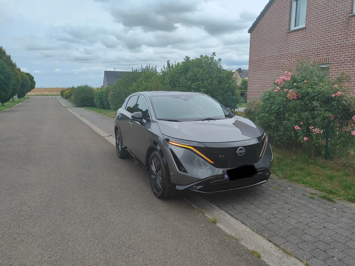 Nissan Ariya Ariya 87 kWh Evolve Grijs - 1