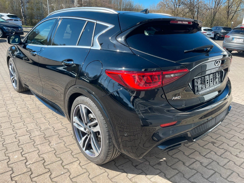 Infiniti Q30 2.0T AWD Sport/AHK/LED/360°/NAVI/SHZ/BOSE — photo 3