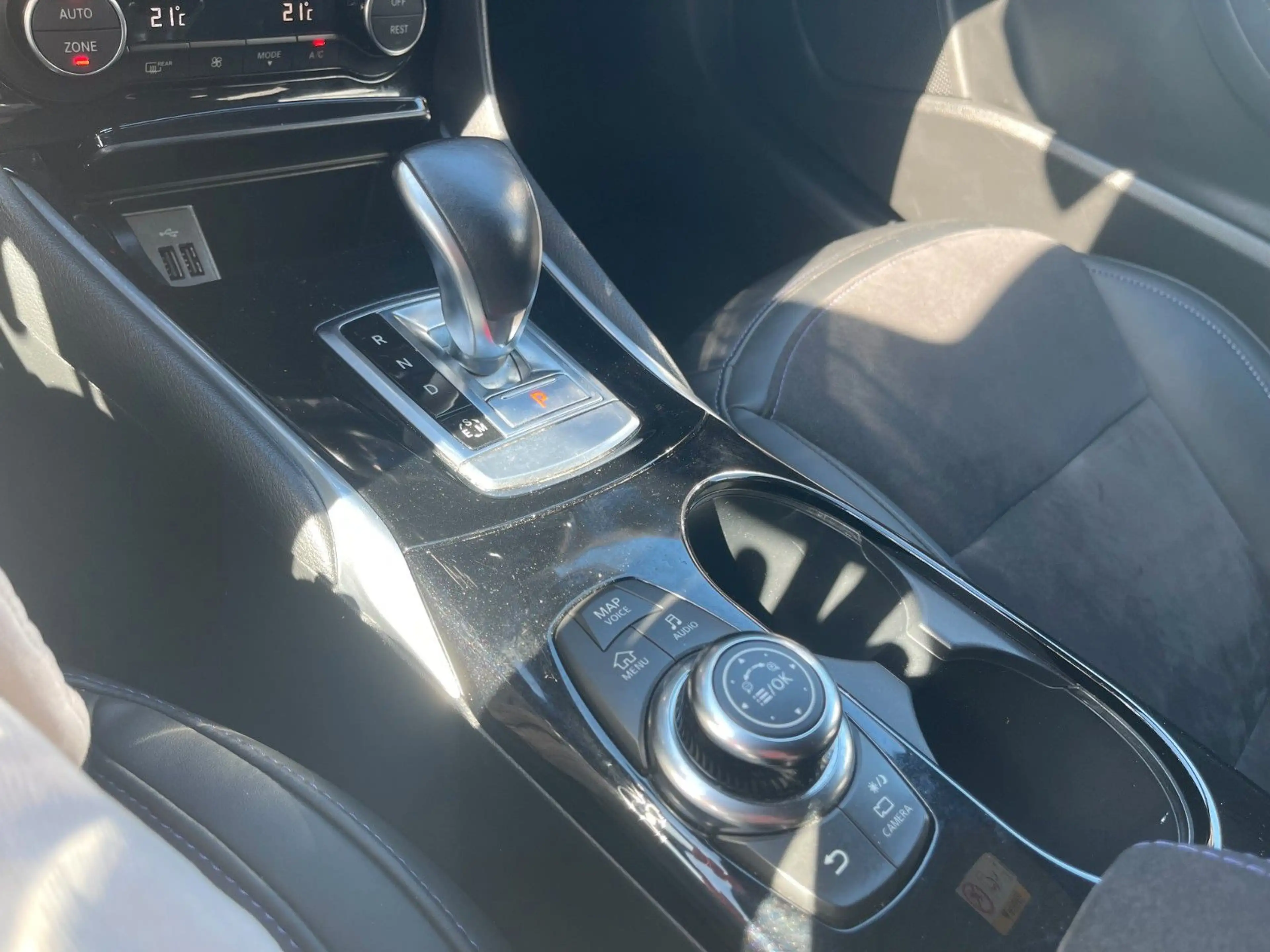 Infiniti Q30 2.0T AWD Sport/AHK/LED/360°/NAVI/SHZ/BOSE — photo 14