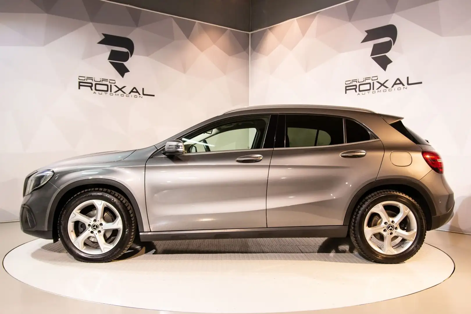 Mercedes-Benz GLA 200 200d 7G-DCT Gris - 2