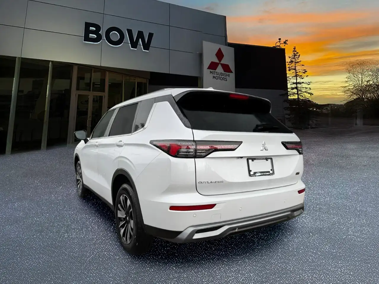 Mitsubishi Outlander снимка Mitsubishi Outlander