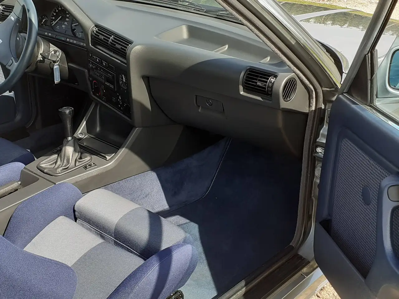 BMW 325i, foto 10