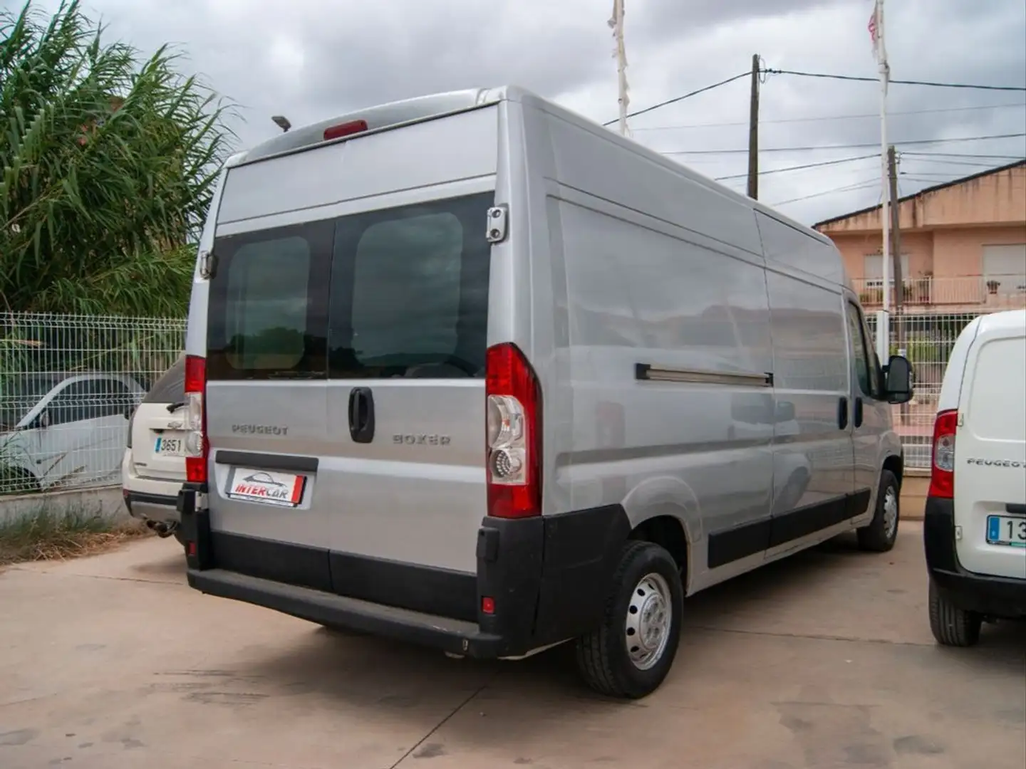 Peugeot Boxer 330 L1H1 HDi 100 Gris - 2