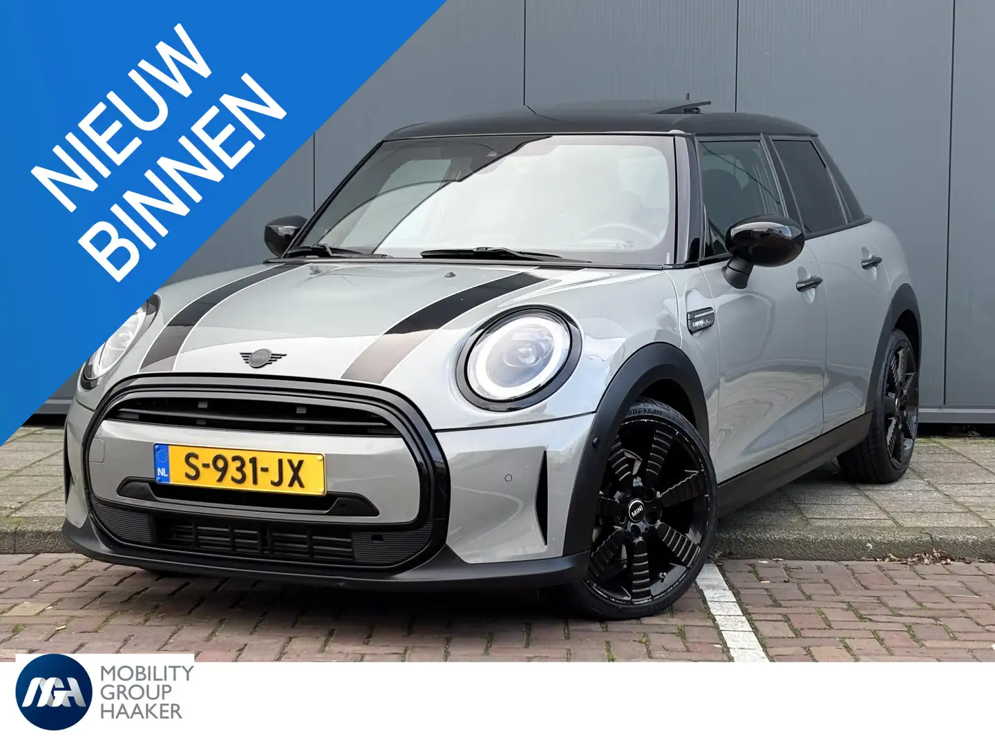 MINI Cooper Mini 1.5 Camden Plus Edition Panoramadak I Navigat Gris - 1