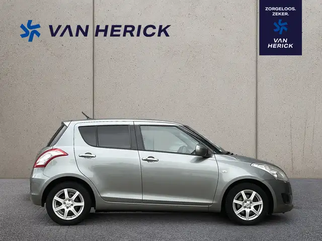 Suzuki Swift view 3