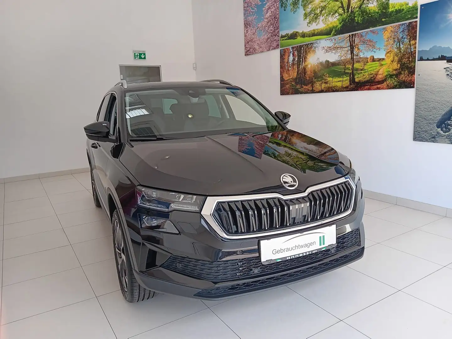 Skoda Karoq Style TSI DSG ACT Schwarz - 2