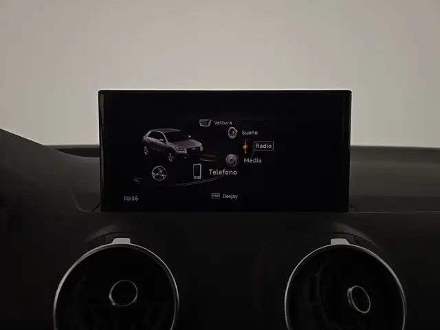 Audi Q2 view 14