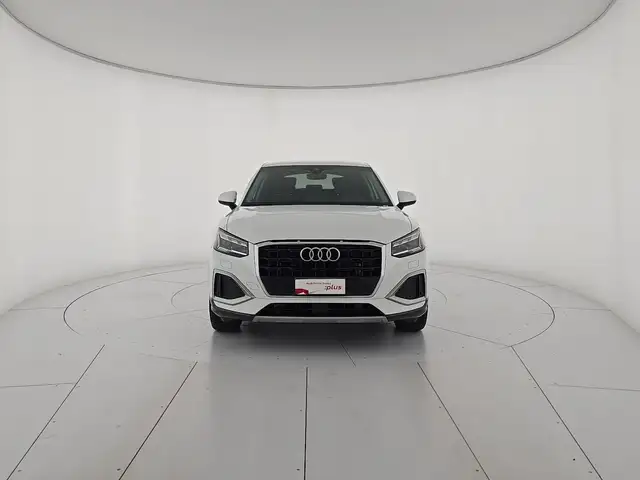Audi Q2 view 7