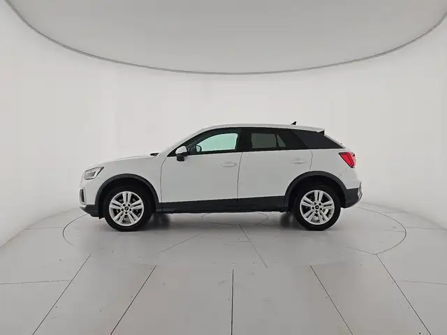 Audi Q2 view 2
