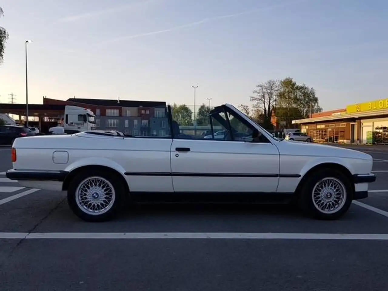 BMW 320i cabriolet, foto 7