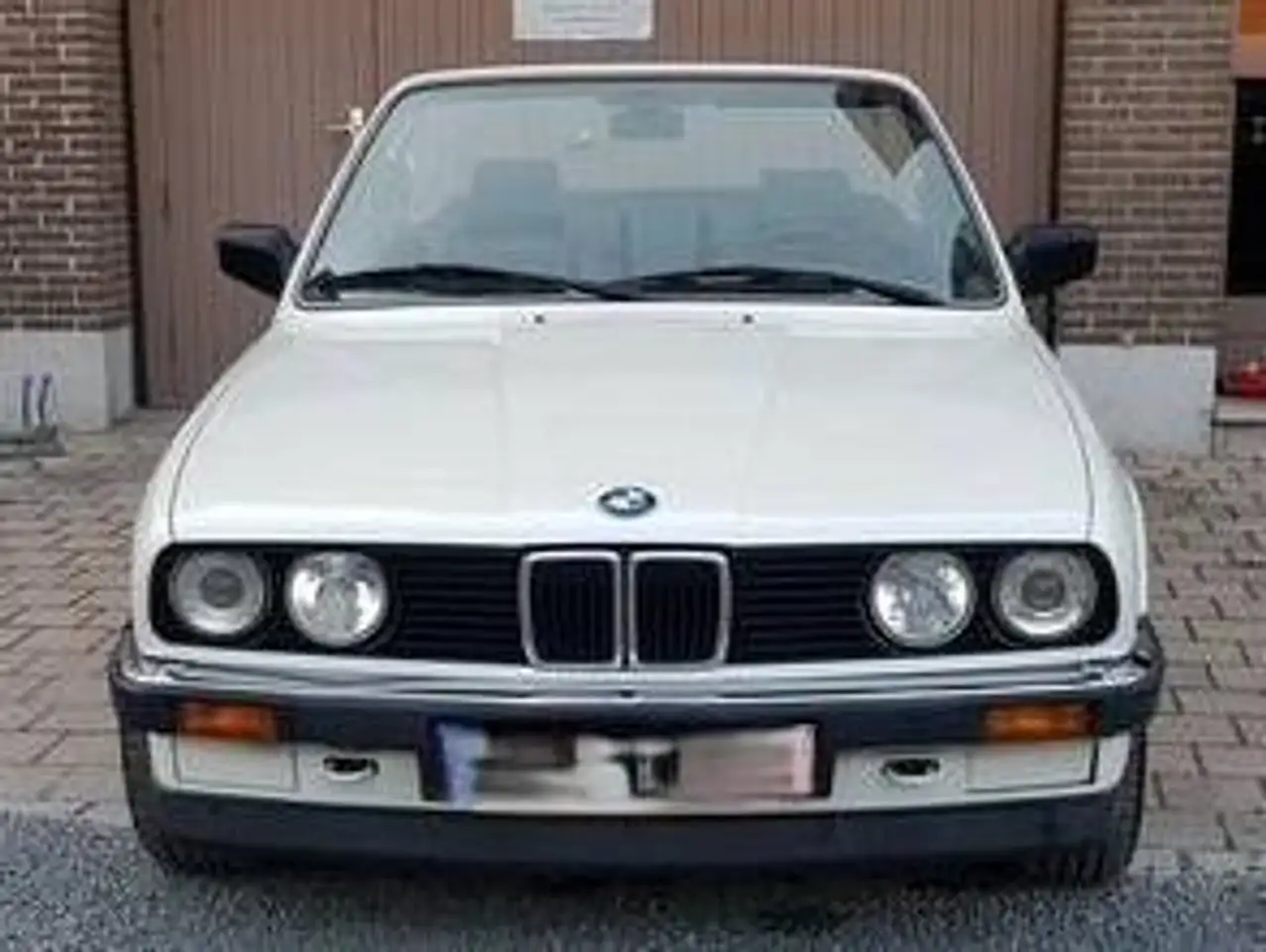 BMW 320i cabriolet, foto 3