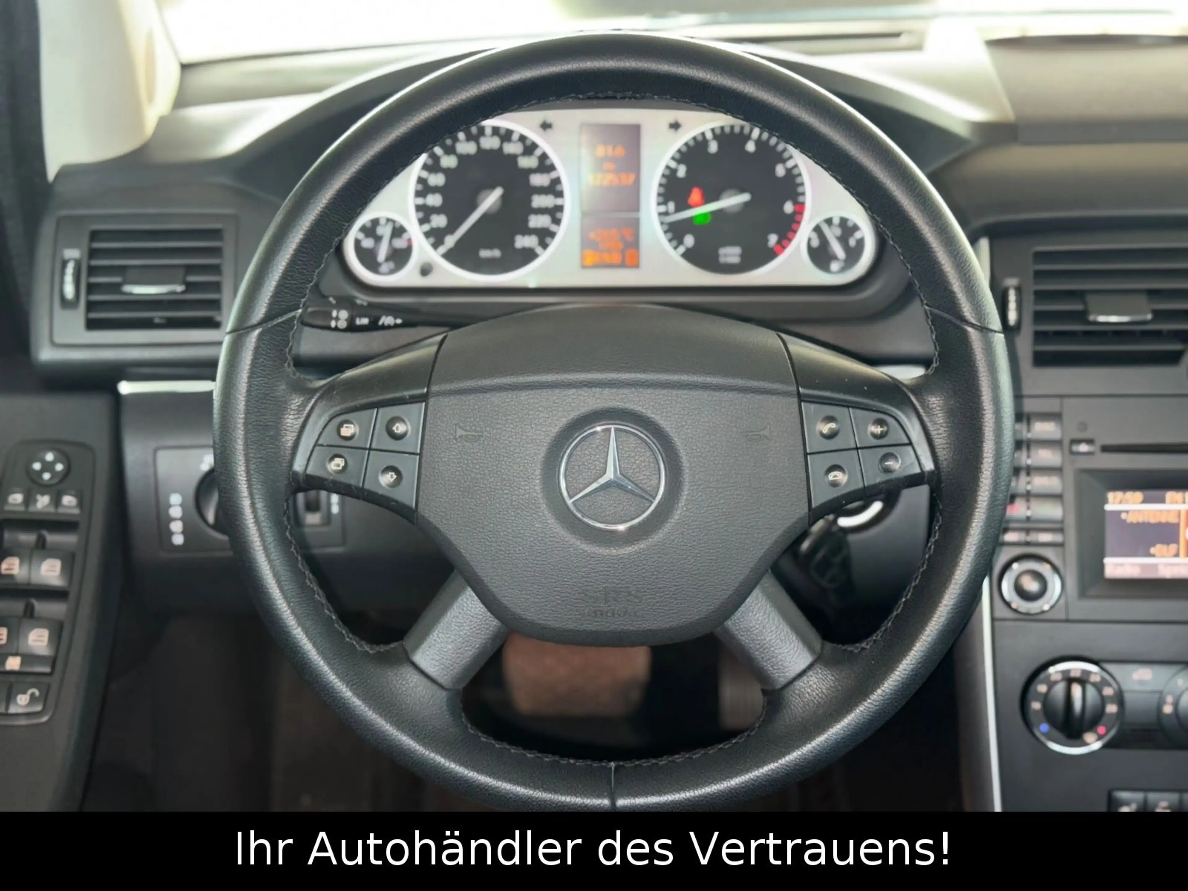 Mercedes-Benz B 180 B -Klasse*PDC*SHZ*AUTOMATIK*8-Fach Bereift — photo 12