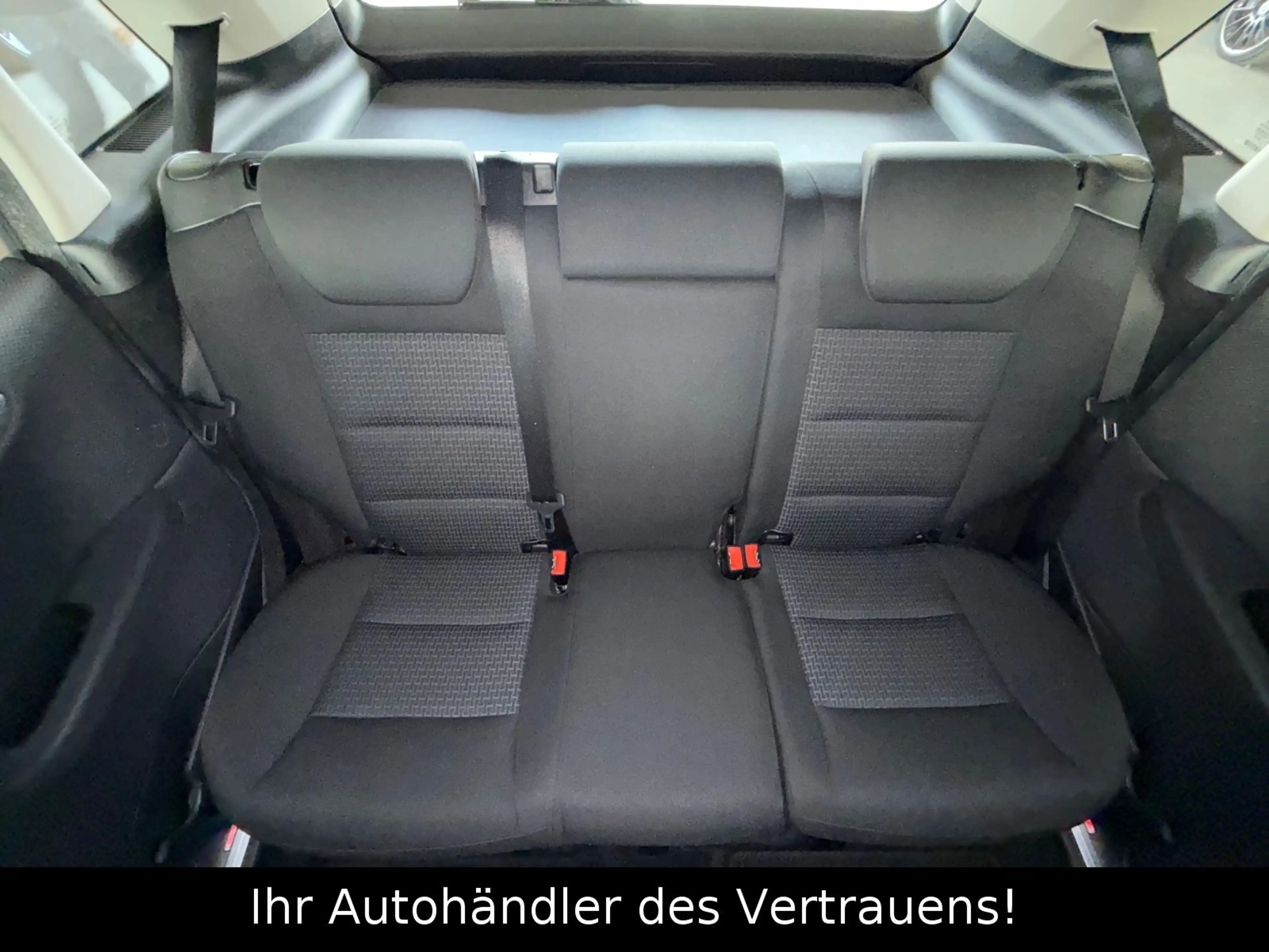 Mercedes-Benz B 180 B -Klasse*PDC*SHZ*AUTOMATIK*8-Fach Bereift — photo 15