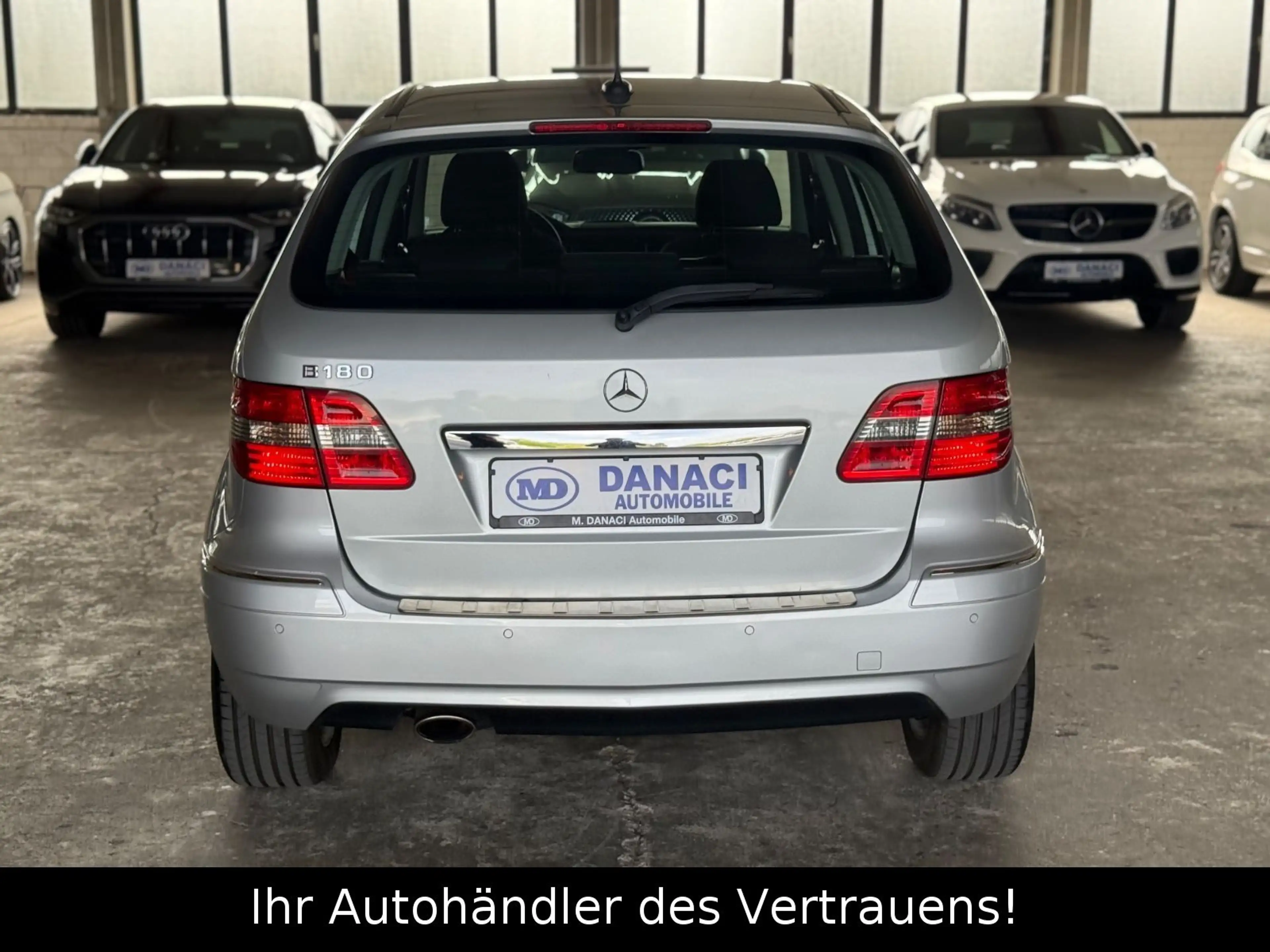 Mercedes-Benz B 180 B -Klasse*PDC*SHZ*AUTOMATIK*8-Fach Bereift — photo 5