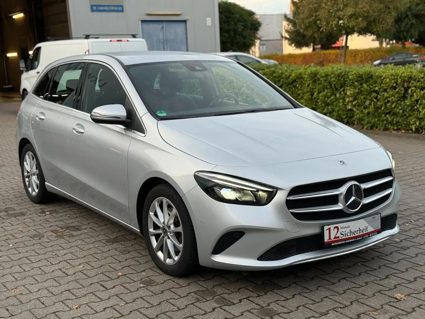 Mercedes-Benz B 200 Auto. *Garantie *Navi *Full LED *weng Km Silber - 1