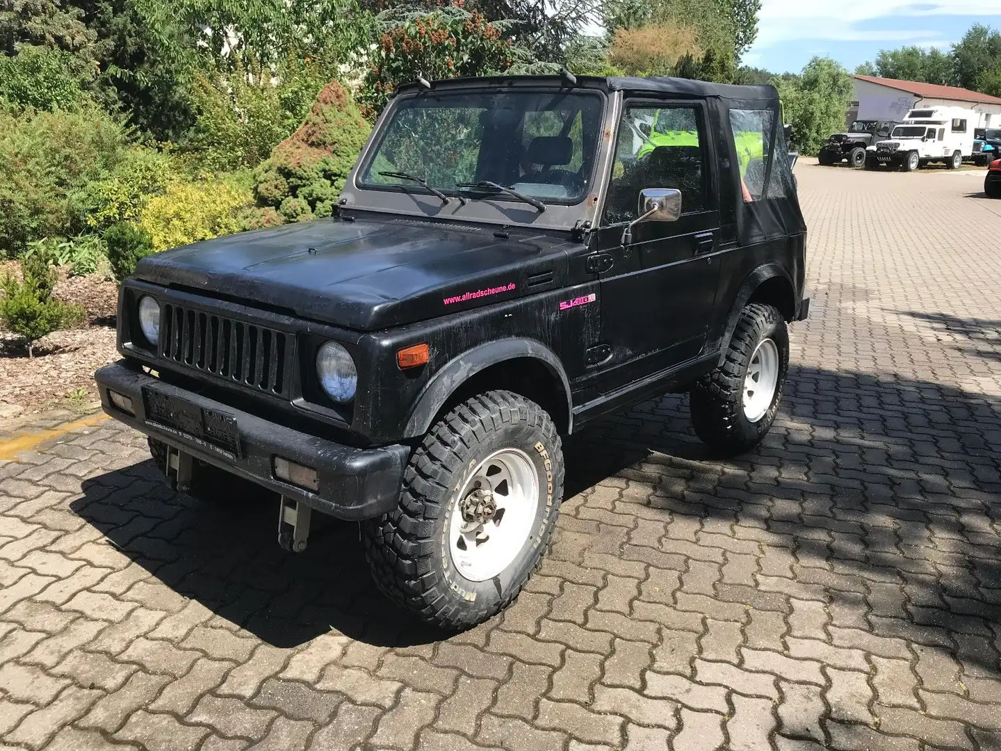 Suzuki SJ Samurai 10 letzte Serie mit 31 Zoll Noir - 1