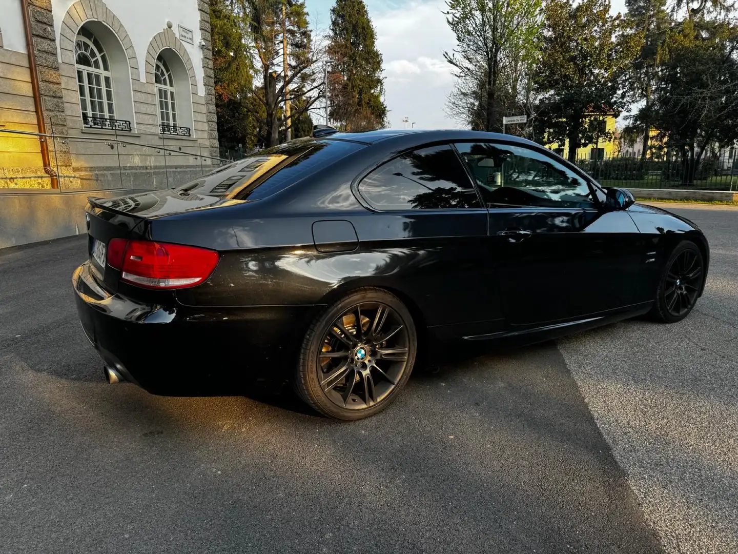 BMW 335 335i xDrive Coupe Aut. Noir - 2