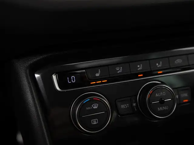Volkswagen Tiguan view 13
