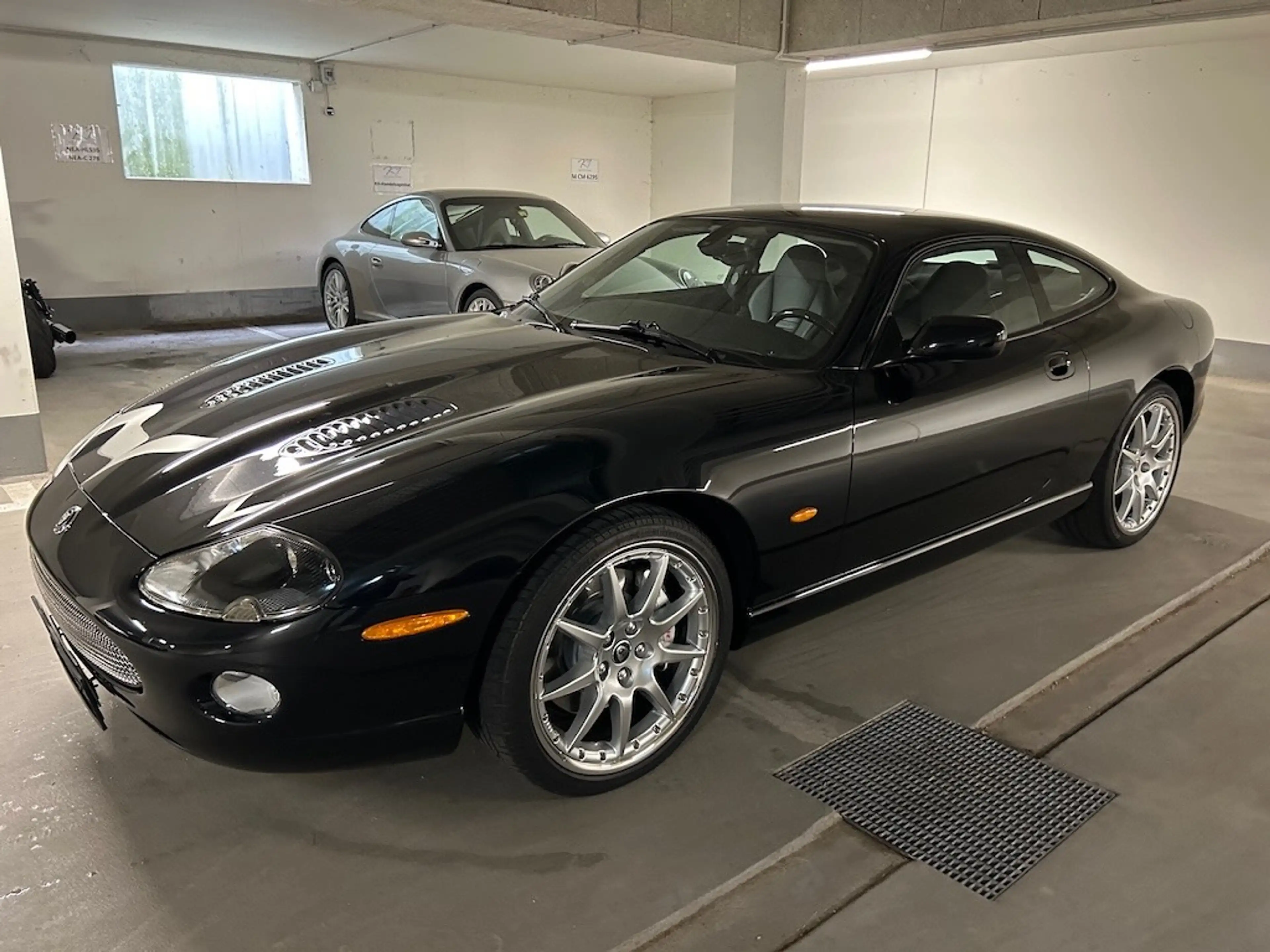 Jaguar XK8 XKR 4.2 S/C **Facelift*Sammler**orig. 43`km**TOP