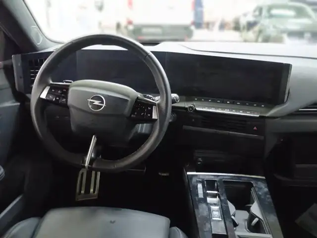 Opel Astra view 9