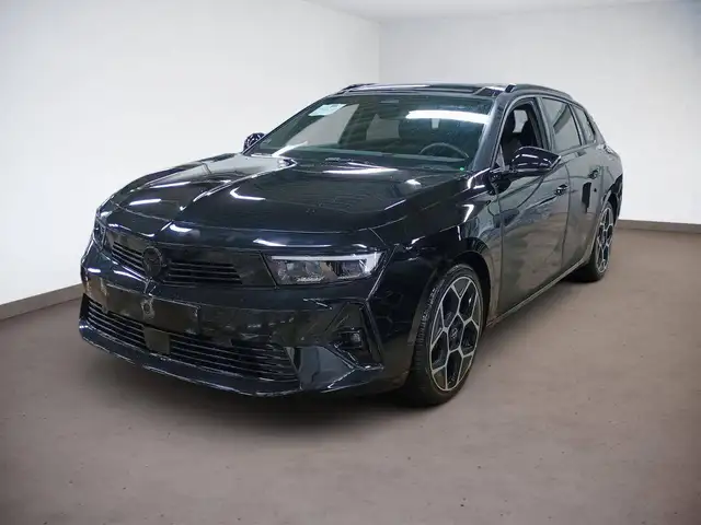 Opel Astra view 3