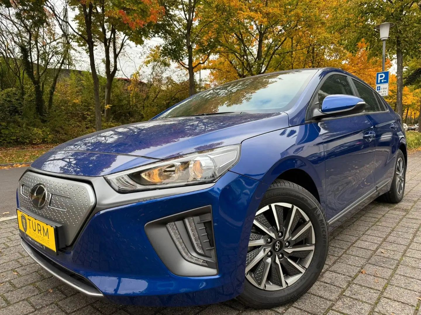 Hyundai IONIQ Trend Elektro|CCS|ACC|Garantie05/29|SOH93% Blau - 1