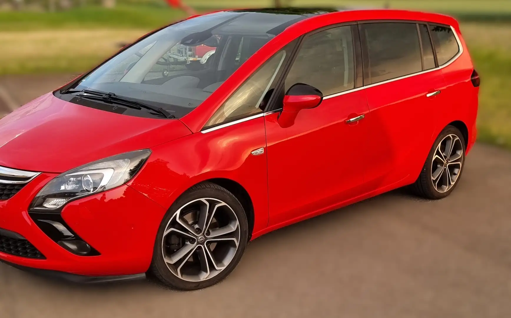 Opel Zafira Tourer Innovation*Automatik*7.Sitze*2.Hand*Temp.*Navi*Bi Rot - 2