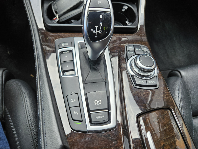 BMW 550 5-serie 550xi High Executive — photo 18