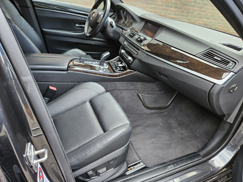 BMW 550 5-serie 550xi High Executive — photo 33