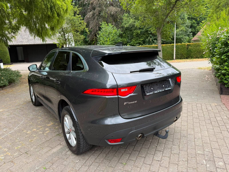 Jaguar F-Pace F-Pace 2.0 T AWD Portfolio (EU6.2) — photo 4