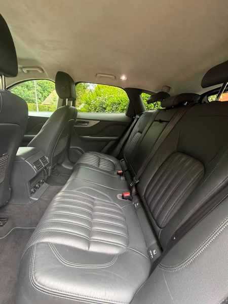 Jaguar F-Pace F-Pace 2.0 T AWD Portfolio (EU6.2) — photo 12