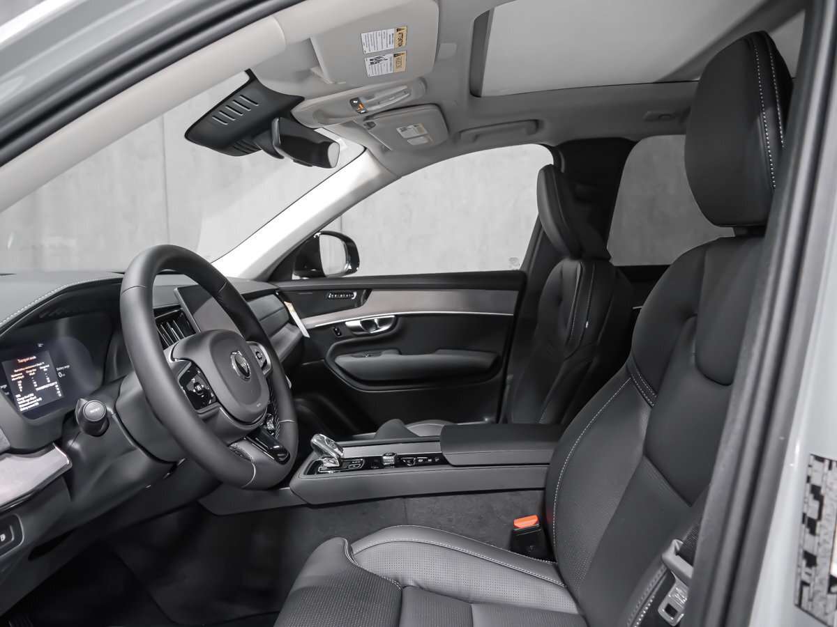 2026 Volvo XC90 Ultra 7-Seater (Dark Theme) thumb 11