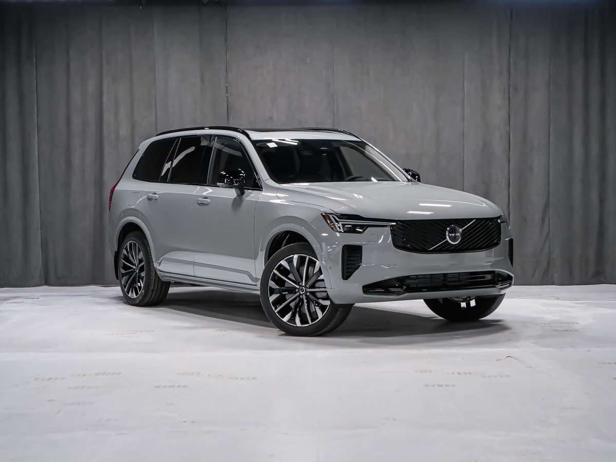 2026 Volvo XC90 Ultra 7-Seater (Dark Theme) alt 2