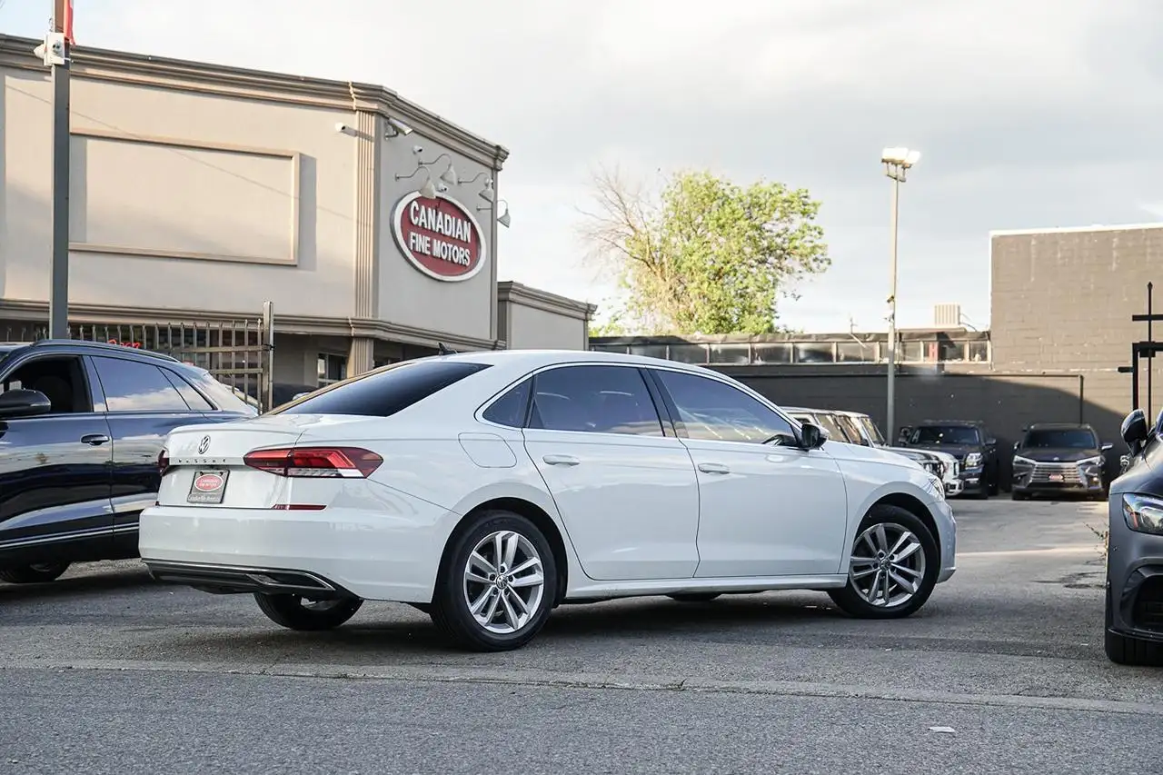 Volkswagen Passat photo Volkswagen Passat