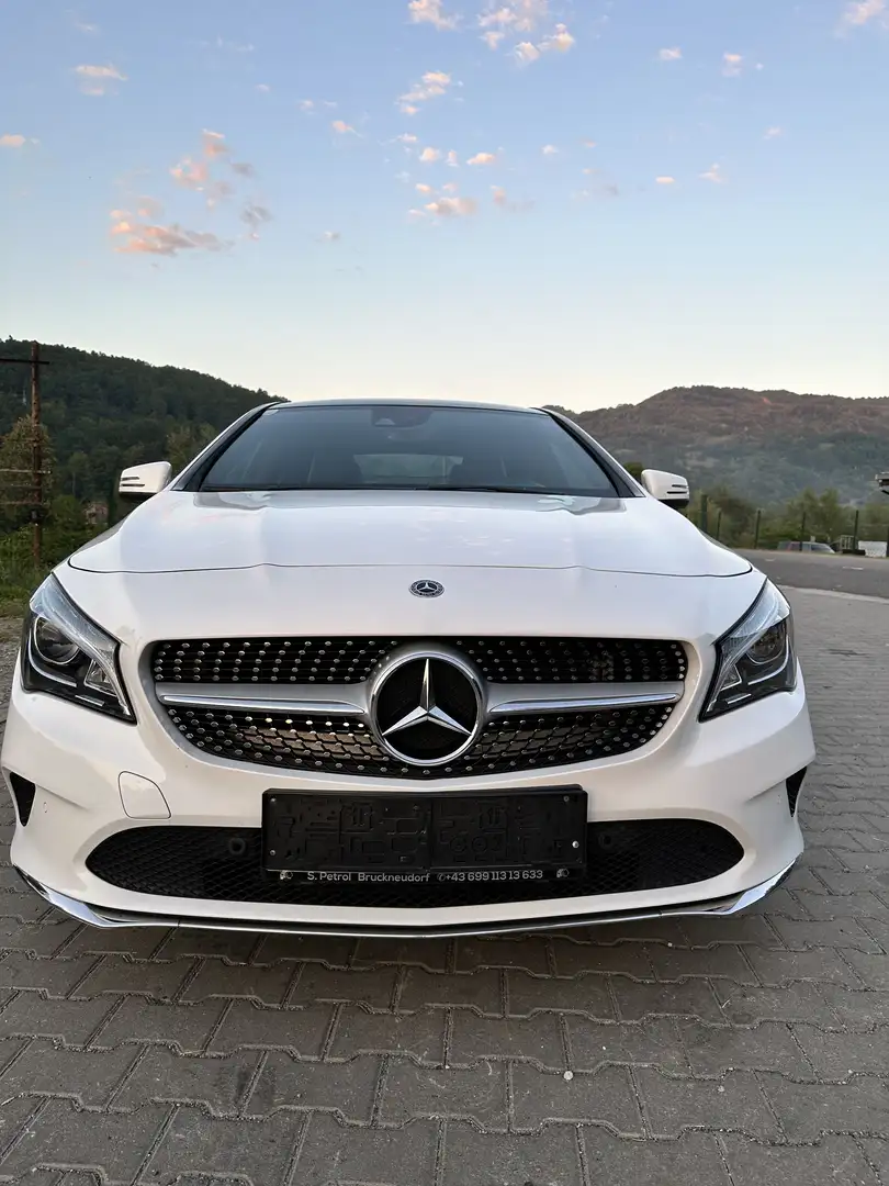 Mercedes-Benz CLA 200 - 1