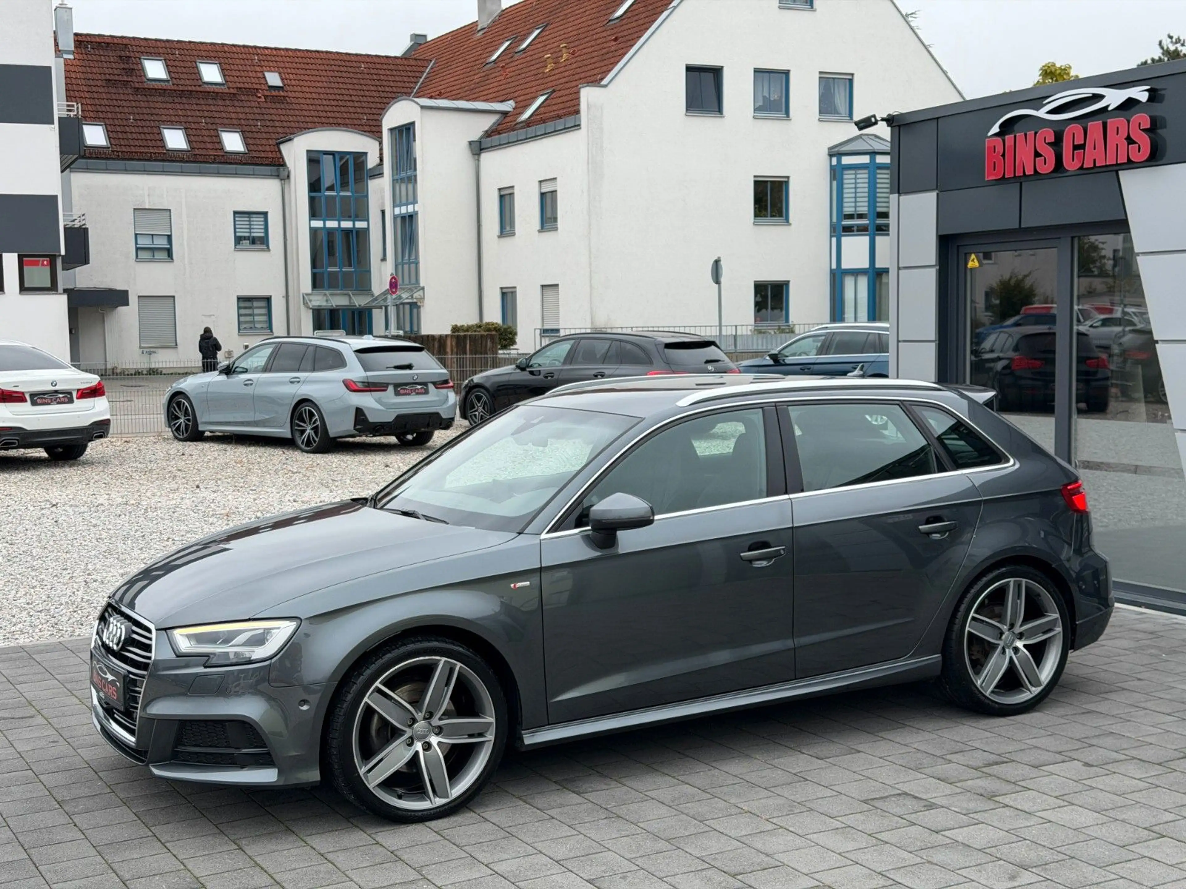 Audi A3 Sportback S-Line*B&O*Schalen*CAM*ACC*AHK*2.Hd — photo 2