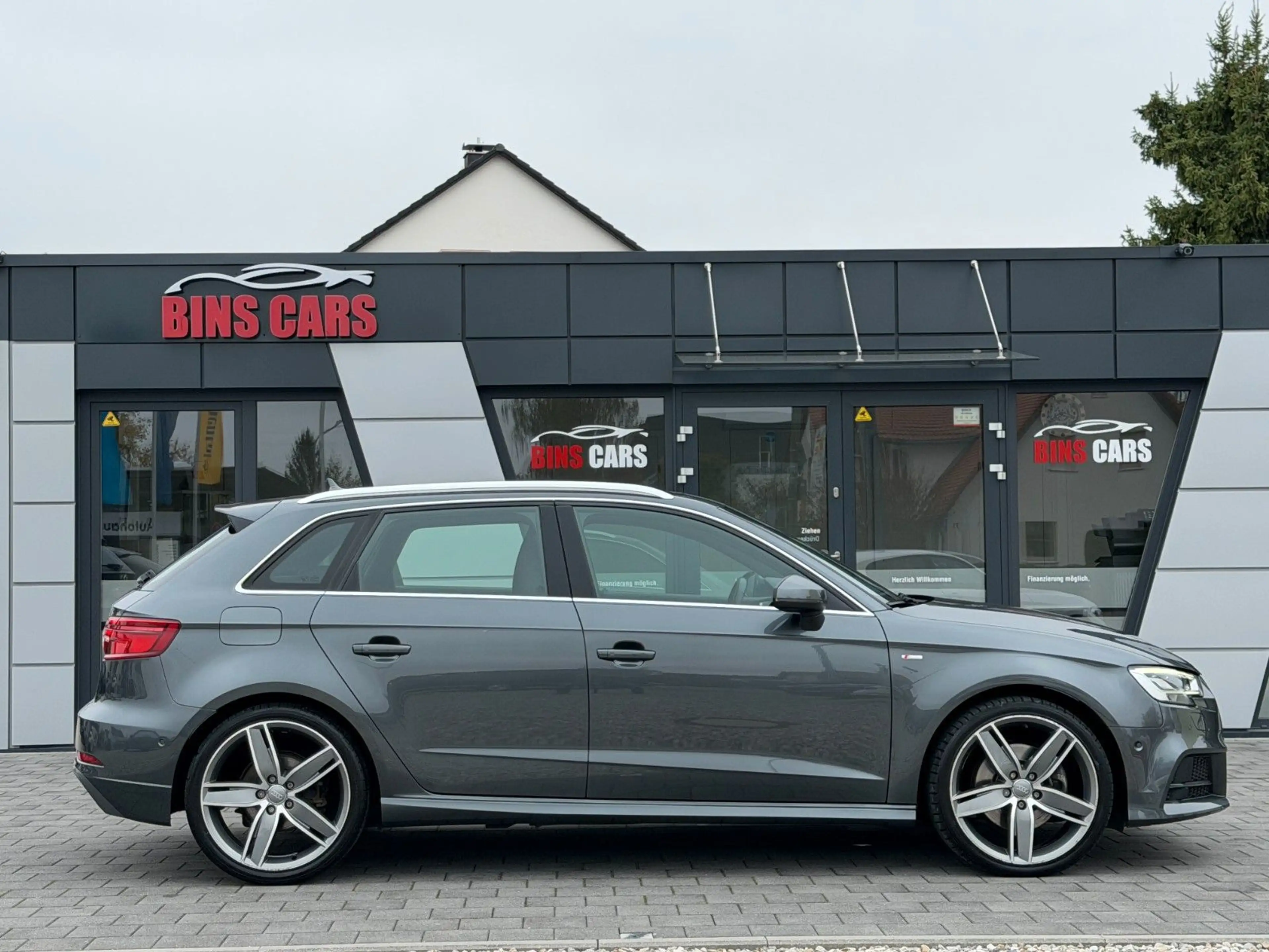 Audi A3 Sportback S-Line*B&O*Schalen*CAM*ACC*AHK*2.Hd — photo 7