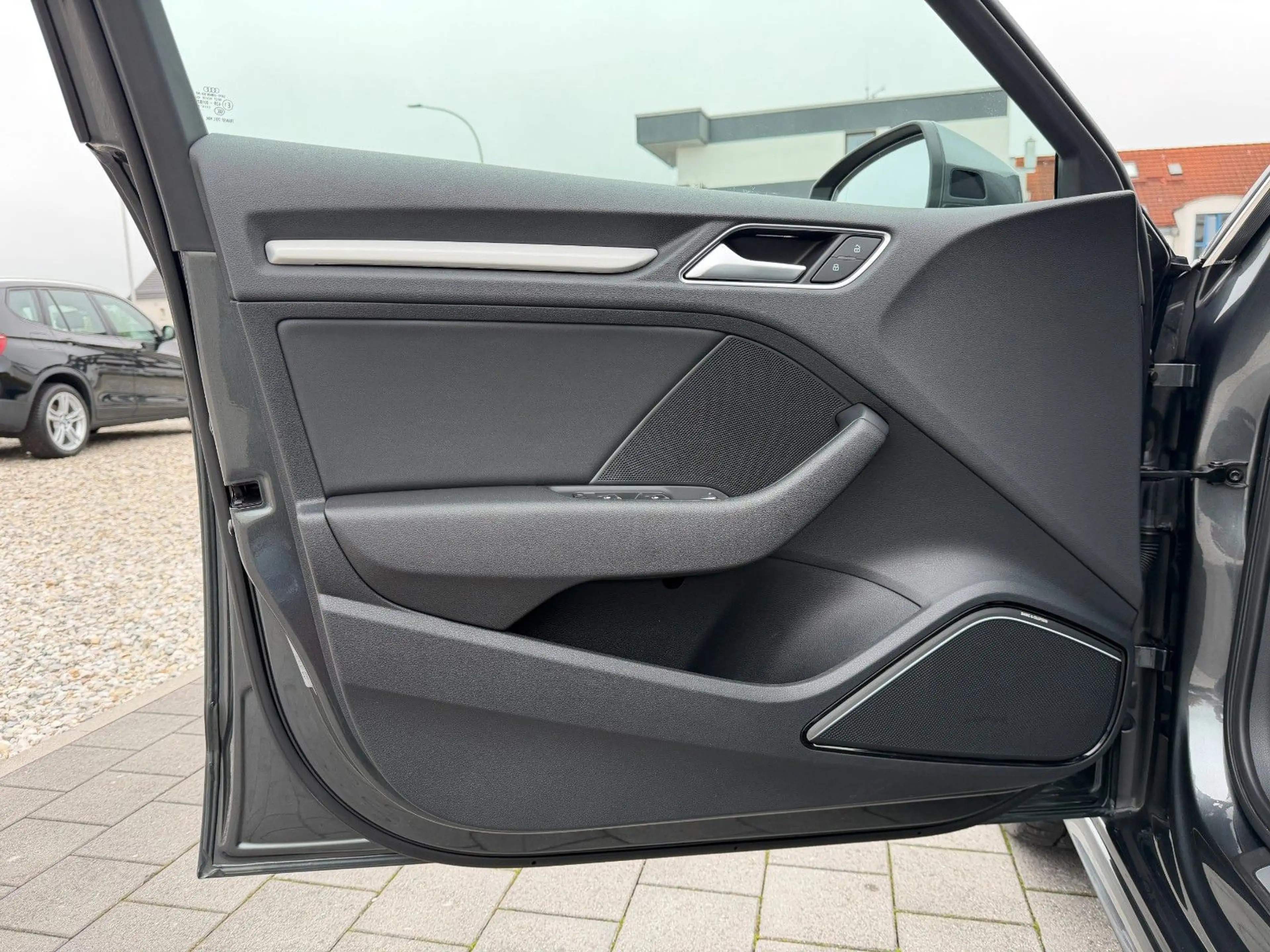 Audi A3 Sportback S-Line*B&O*Schalen*CAM*ACC*AHK*2.Hd — photo 15